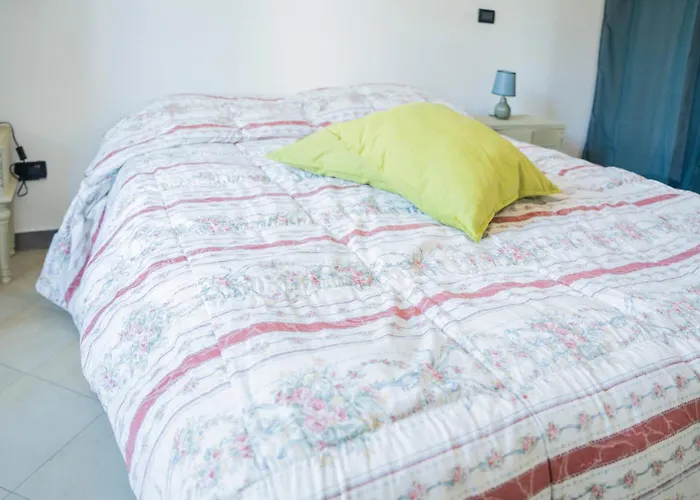 Apartment 047b - Casa Le Grigue, Tra Le Colline E Il Mare Di Sestri A 10 Minuti Di Auto Dal Mare